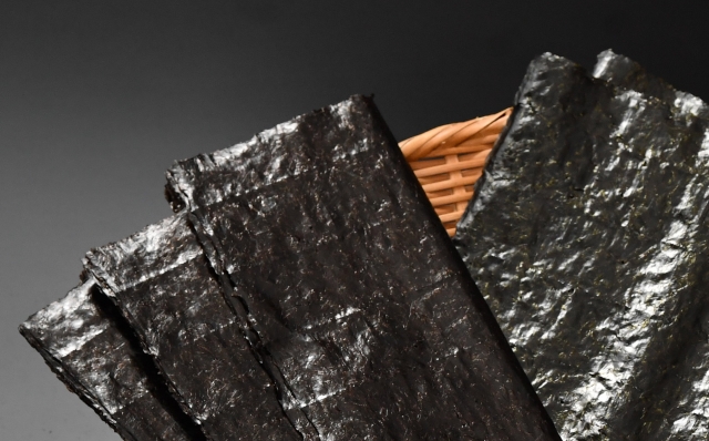 6. Nori, a kind of seaweed, is a superfood.