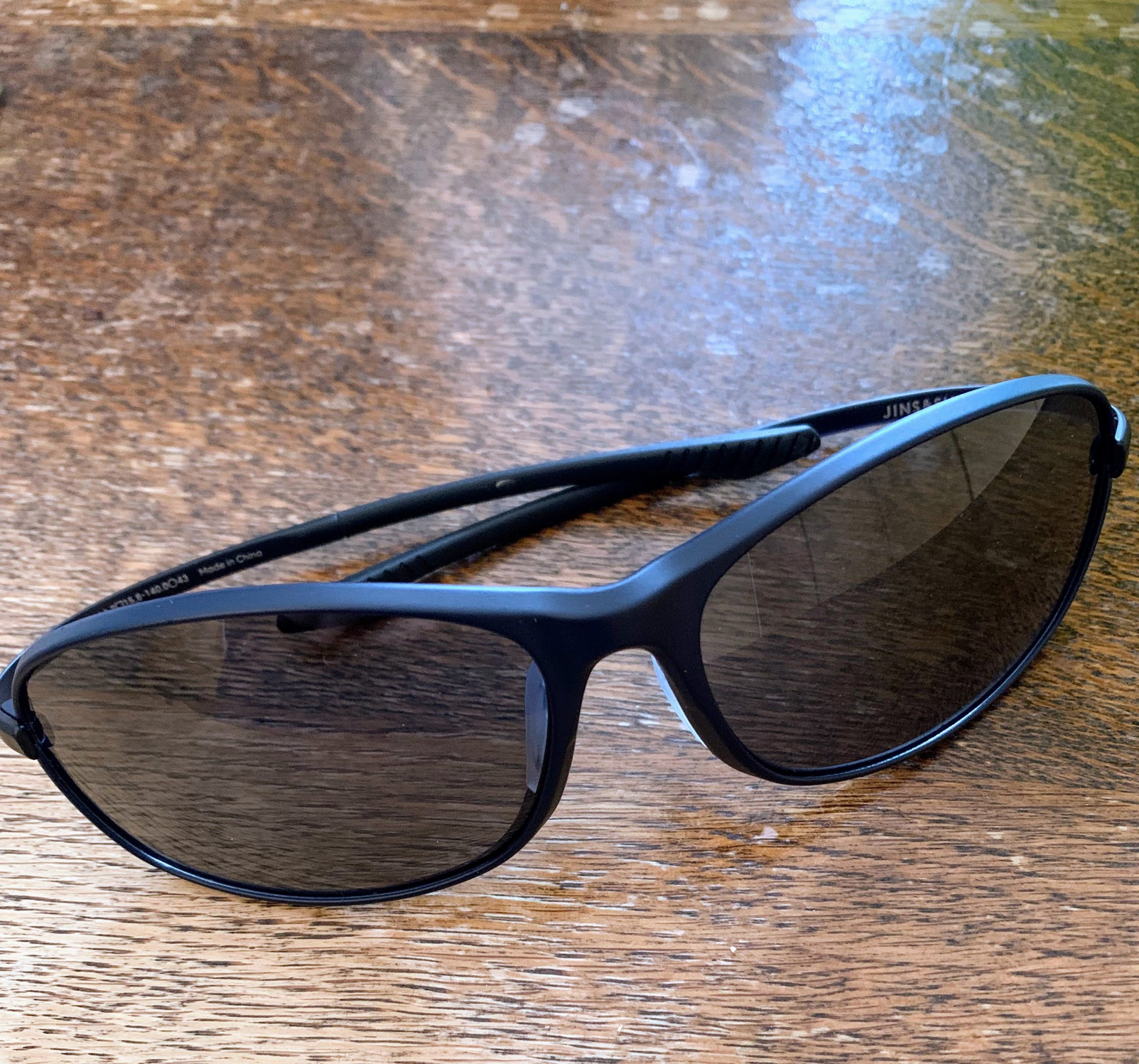 12. Airframe is the lightest and hingeless sunglasses.